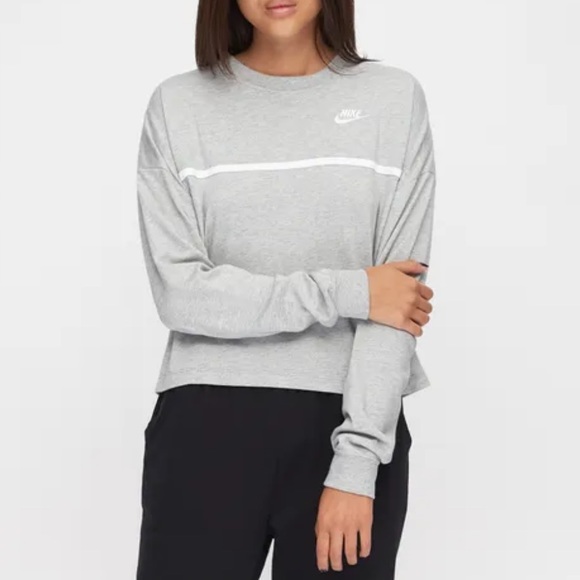 Nike Cropped Grey Crewneck - Picture 4 of 4